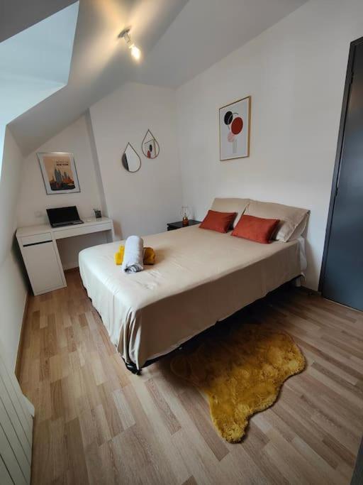 La Feline - Duplex - Vieux Valenciennes - Familial Exterior foto